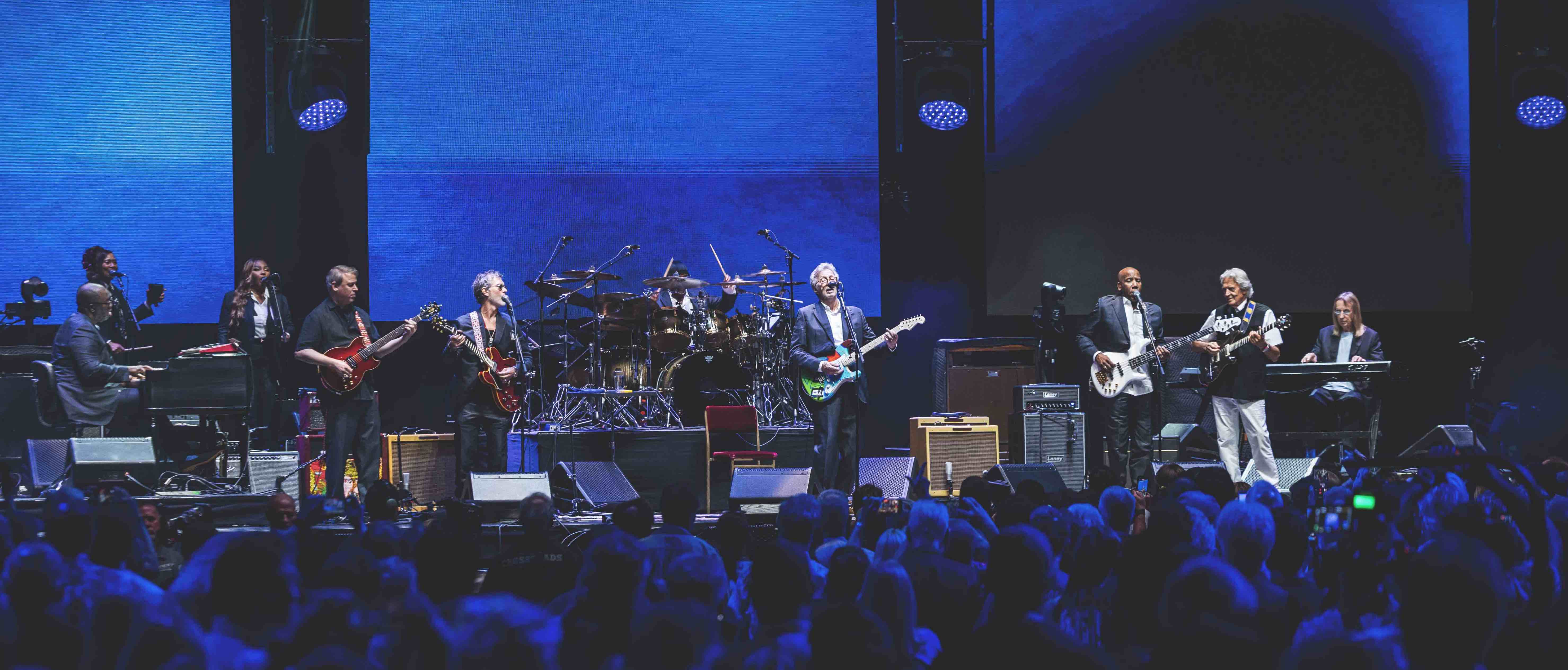 Kurt Rosenwinkel (links), Eric Clapton (Mitte), John McLaughlin (rechts)